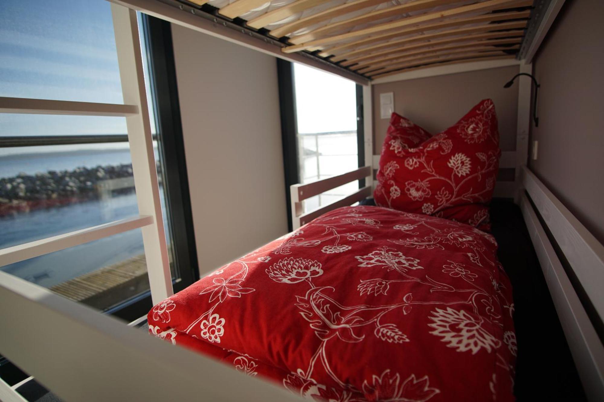 Modernes Festliegendes Hausboot Mit Grosszuegiger Dachterrasse Und Ruderboot Hotel เรอเบล ภายนอก รูปภาพ
